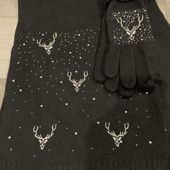 Women's Cherie Bliss Scarf Size O/S - Picture 2 of 5